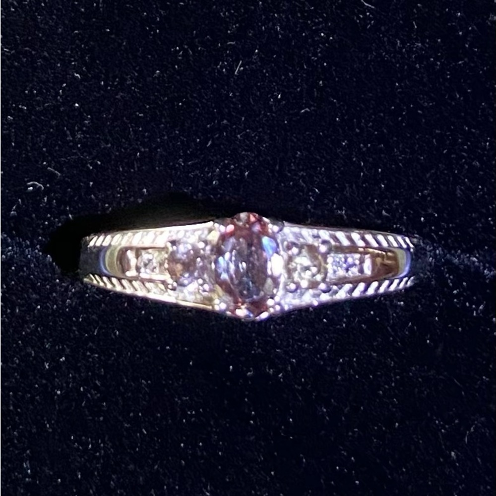 NWT Color Change Garnet & White Zircon Ring in .925 Sterling Silver - Picture 11 of 11